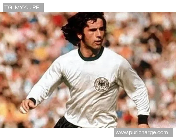 外国足球明星的女友们：她们的魅力与生活背后的故事揭秘